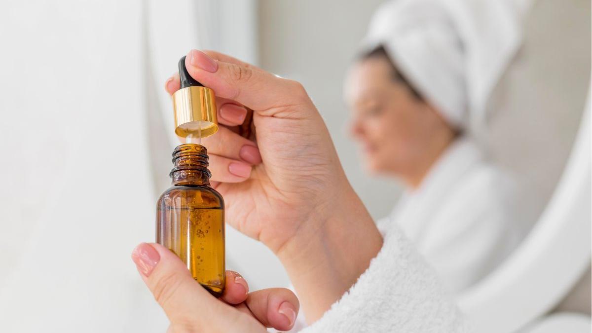 Nuevo serum de Mercadona Congela el envejecimiento, borra manchas y rellena arrugas por 5€