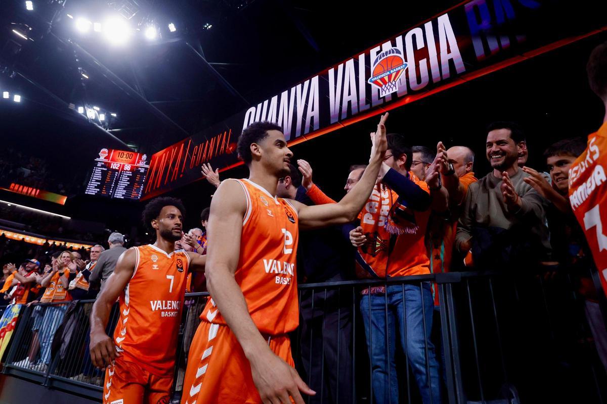 Todas las fotos del Valencia Basket - Olimpia Milano en el Roig Arena