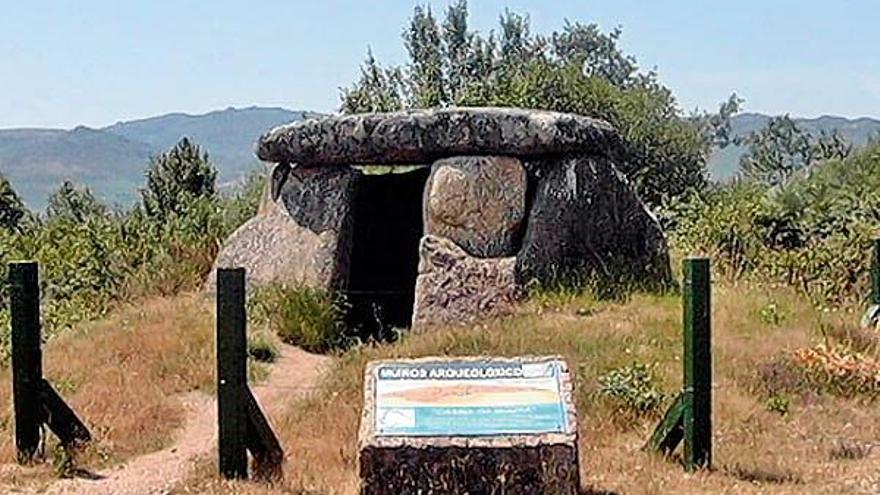 Dolmen de Maus de Salas.