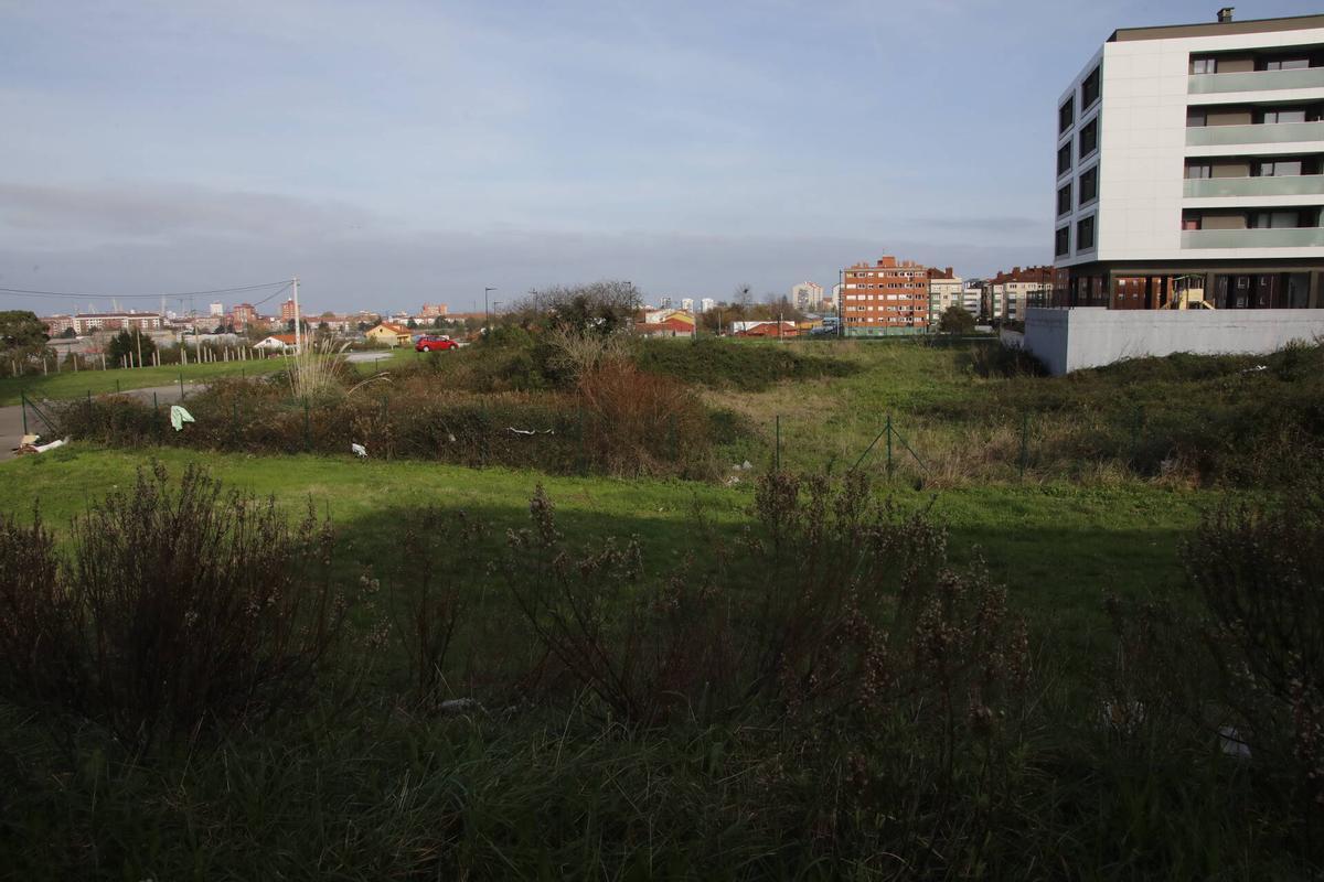 Espacios de Nuevo Gijón donde está prevista la instalación de Quirón.