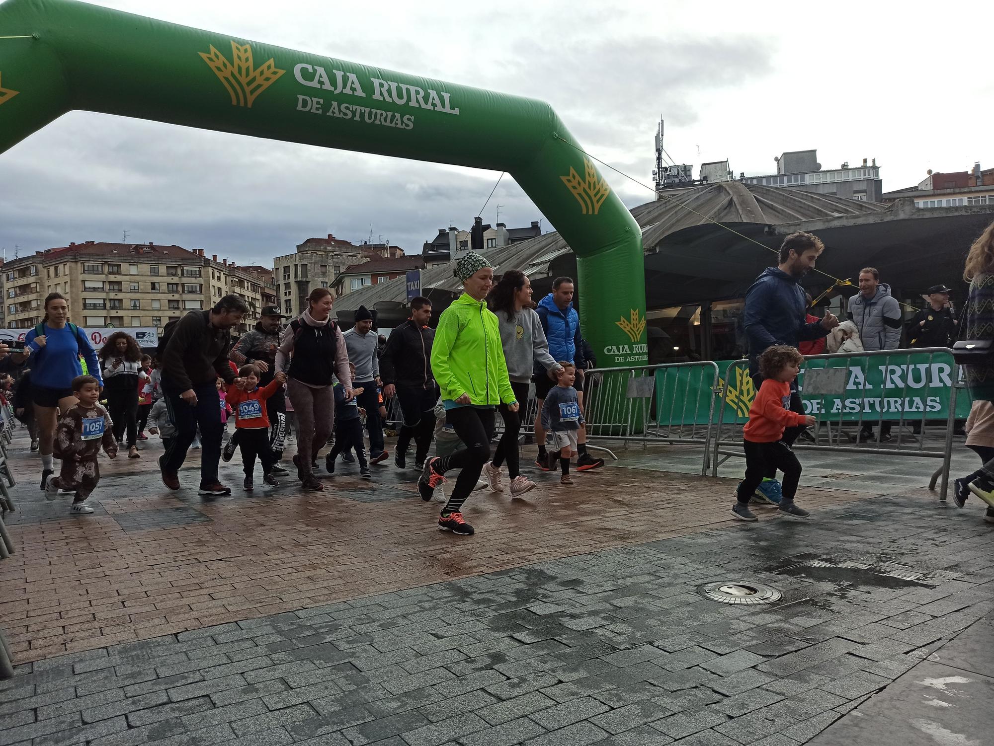 Casi 1.500 participantes disputan la carrera de Fin de Año de Pola de Siero