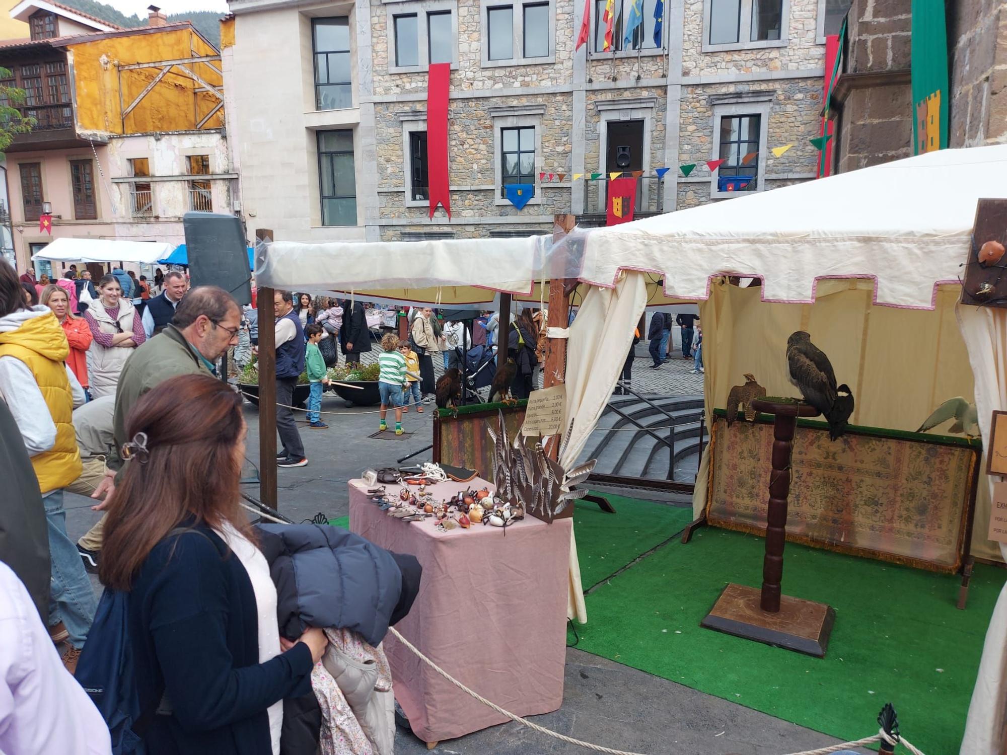 En imágenes: Domingo de lleno en la Feria Medieval de Salas