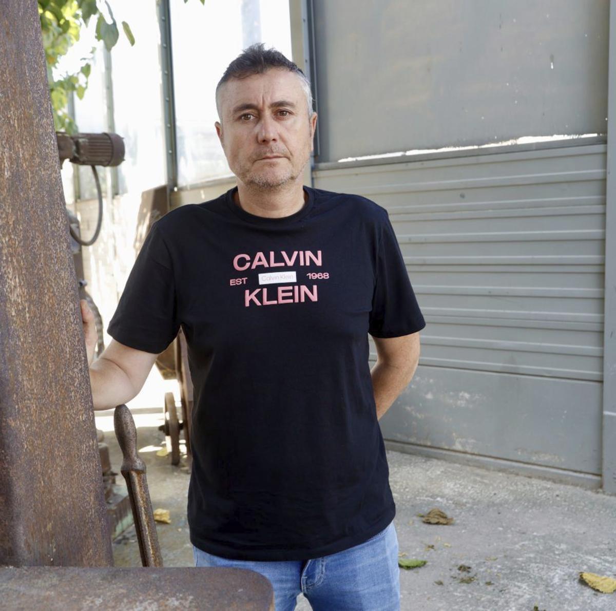 Antonio José Palacios, tubero en un astillero de Cartagena. | JUAN CARLOS CAVAL
