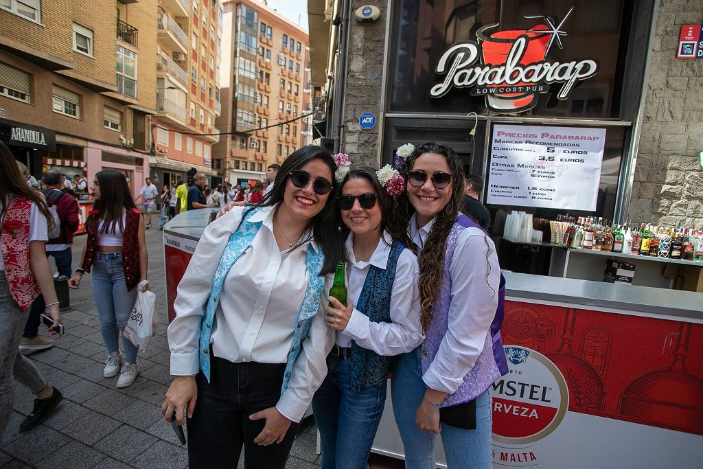 FOTOS | Ambientazo en la calles de Murcia durante el día del Bando