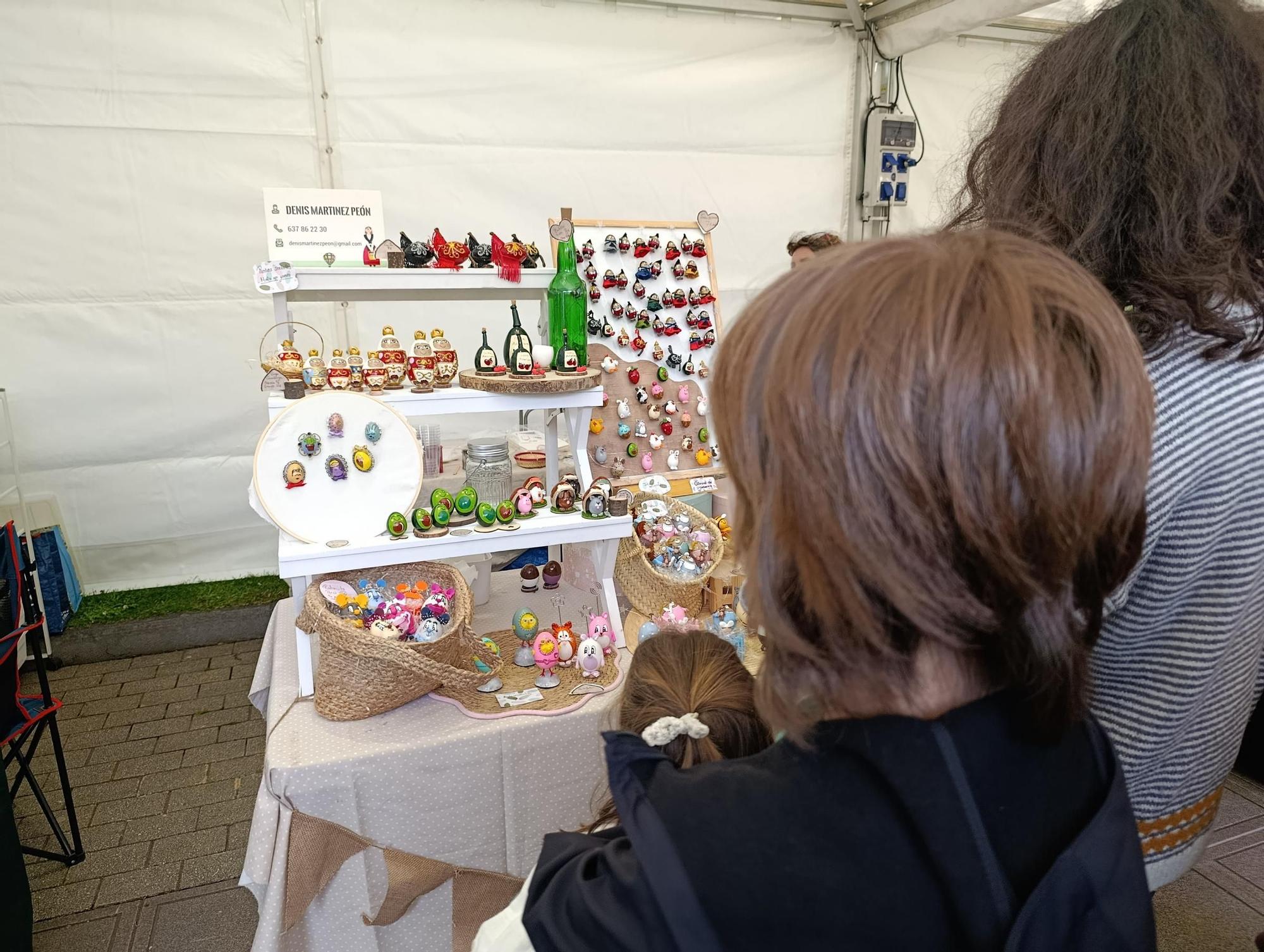 La Pola se llena de Güevos Pintos