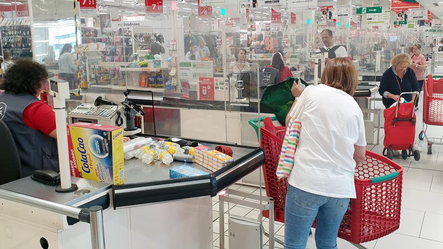 La inflación dispara un 56% las ayudas de emergencia de la Xunta para comprar comida