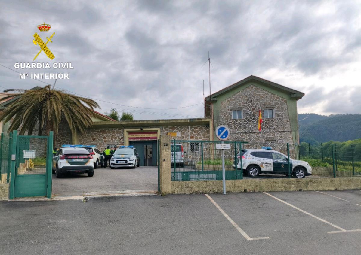 Cuartel de la Guardia Civil en Cuntis.
