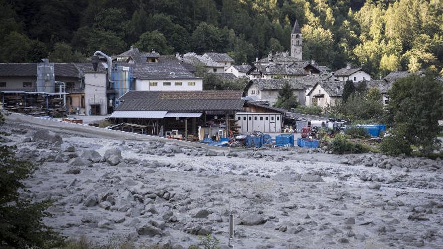 Ocho desaparecidos por un corrimiento de tierra en Suiza