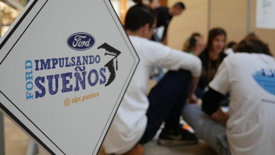 El programa de educación Ford Impulsando Sueños llega a España