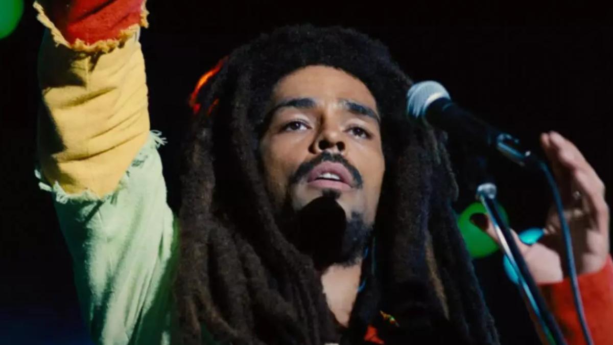 El actor Kingsley Ben-Adir da vida a Bob Marley