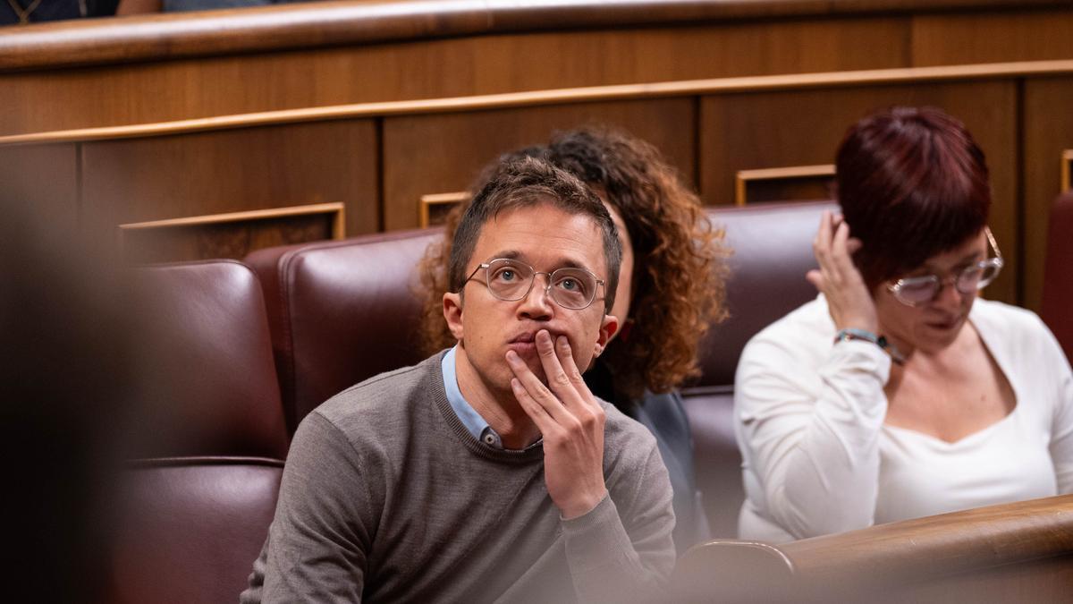 El diputado de Sumar y líder de Más País, Iñigo Errejón, durante una sesión plenaria.