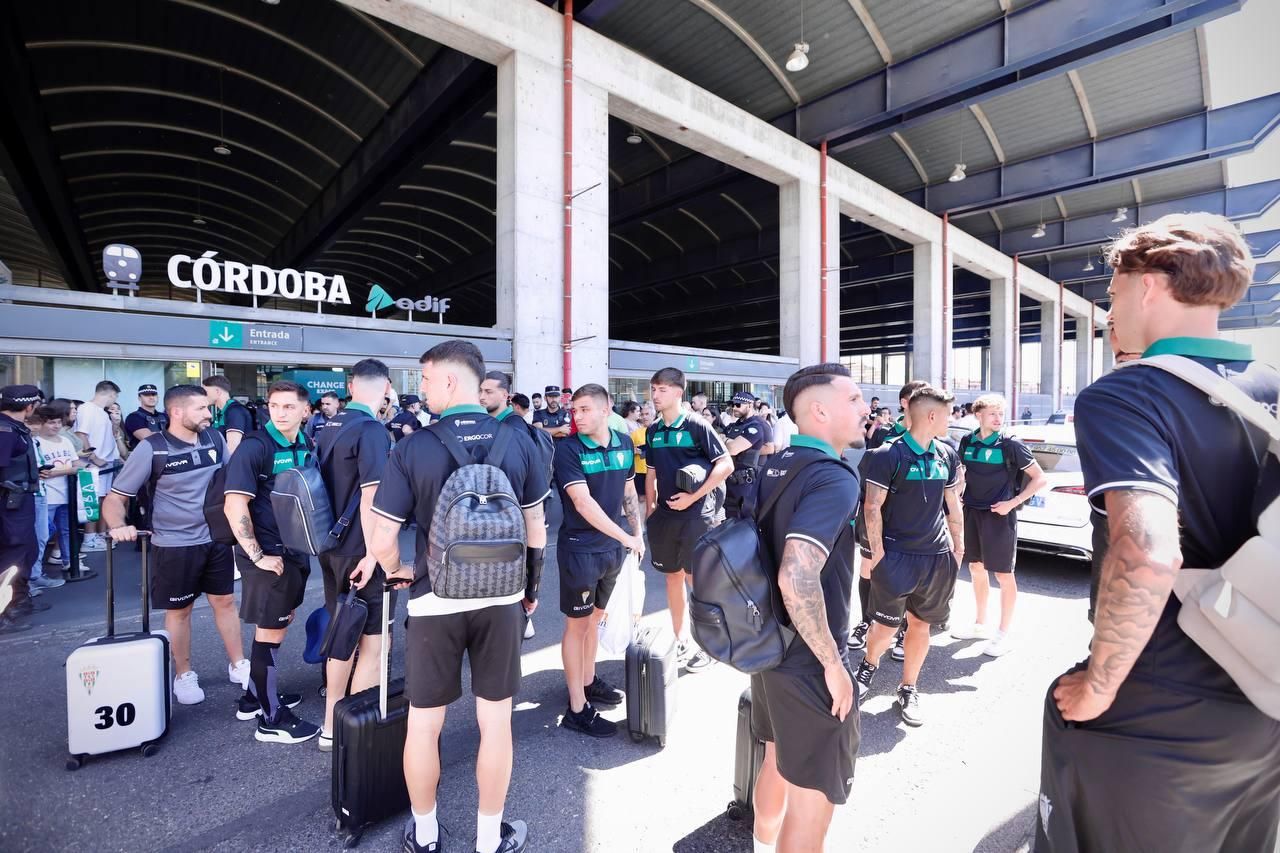 La despedida del equipo blanquiverde, en imágenes