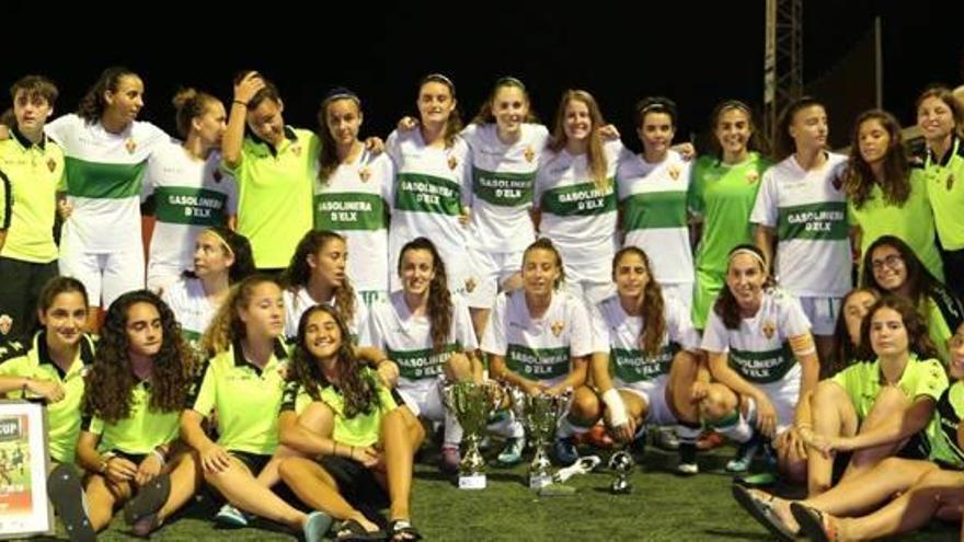 Las chicas ganan el torneo Feria de Almería