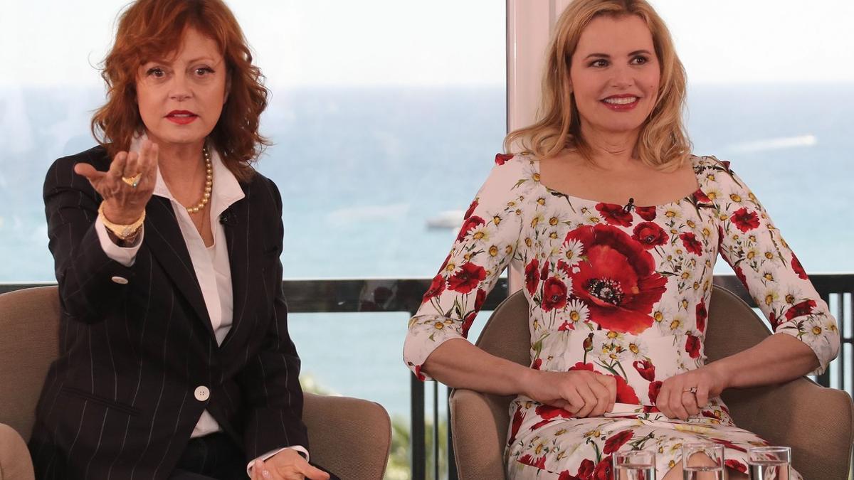 Susan Sarandon (izquierda) y Geena Davis, durante los actos sobre mujeres y cine organizado en el marco del festival de Cannes.