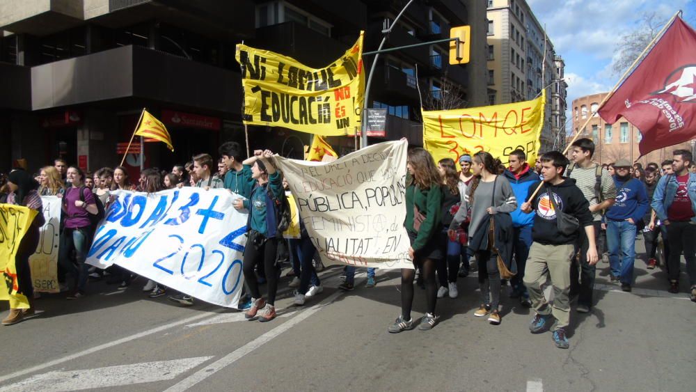 Manifestació 3+2 dels estudiants gironins