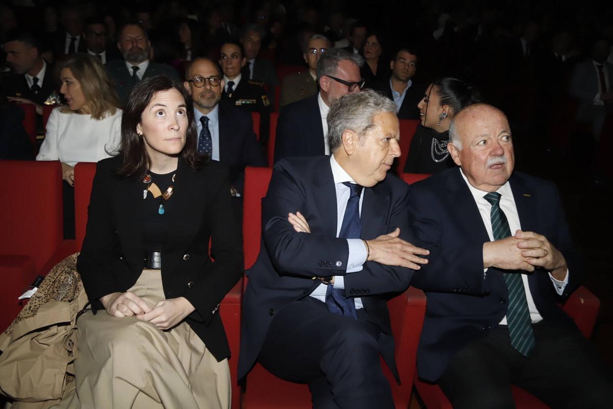 El acto de entrega de las Banderas de Andalucía 2026 de Córdoba, en imágenes