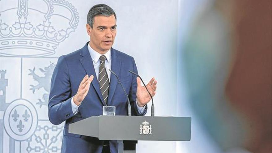 Sánchez irrita a los territorios al cambiar el reparto de fondos