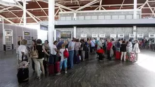 Ryanair dejará de volar desde Zaragoza a Londres los miércoles a partir del 20 de julio