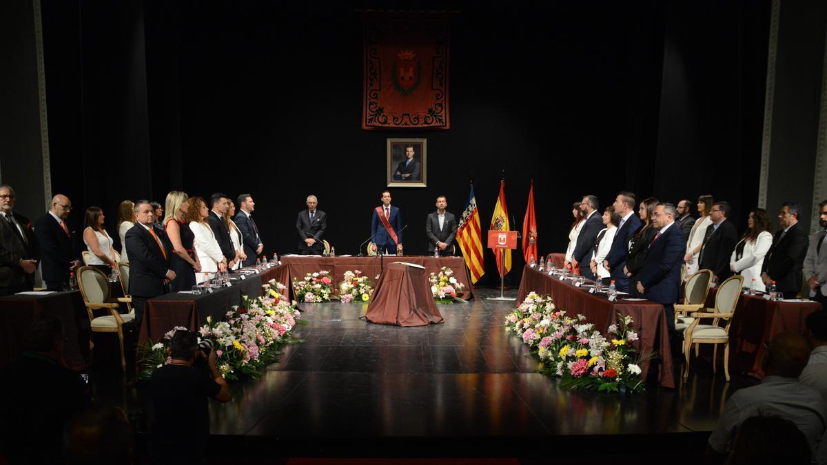 La sesión de investidura del Ayuntamiento de Elda hace cuatro años en el Teatro Castelar.