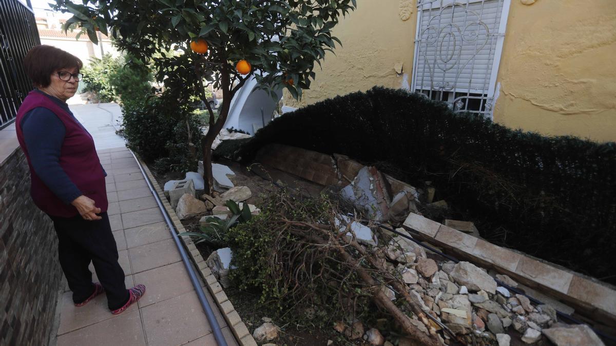 El muro lateral destrozado tras el temporal