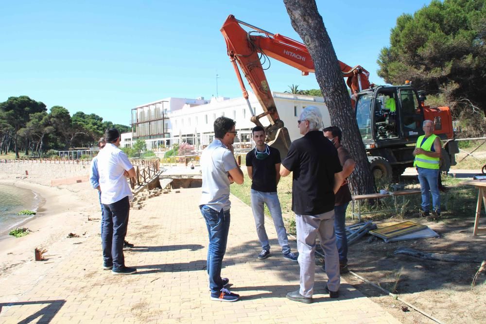 Els treballs al passeig d'Empúries