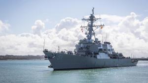 Archivo - Imagen de archivo de un destructor con misiles guiados USS Arleigh Burke llegando a la base de Rota (Cádiz).
