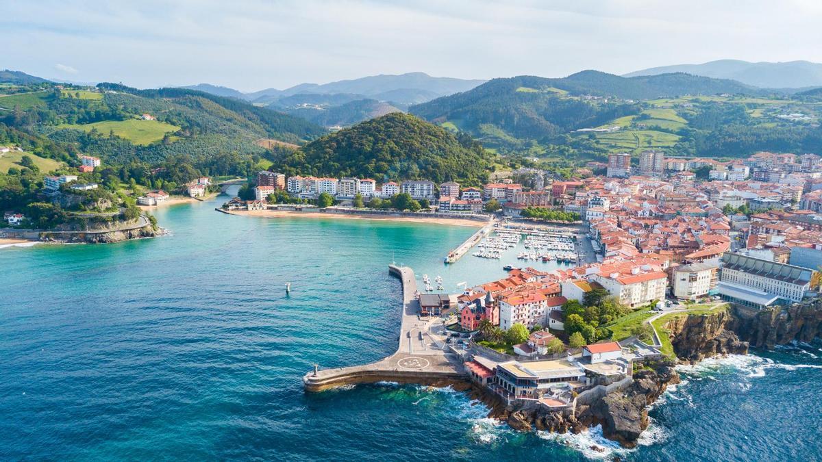 Es uno de los pueblos más encantadores y desconocidos del País Vasco.