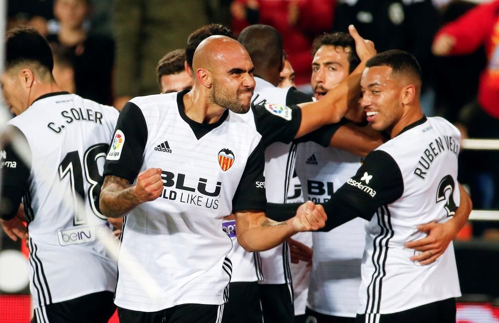 Las imágenes de la derrota del equipo celeste en Mestalla.