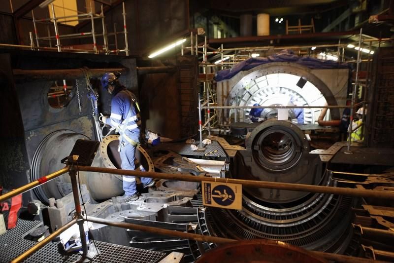 Obras de mantenimiento en la térmica de Aboño