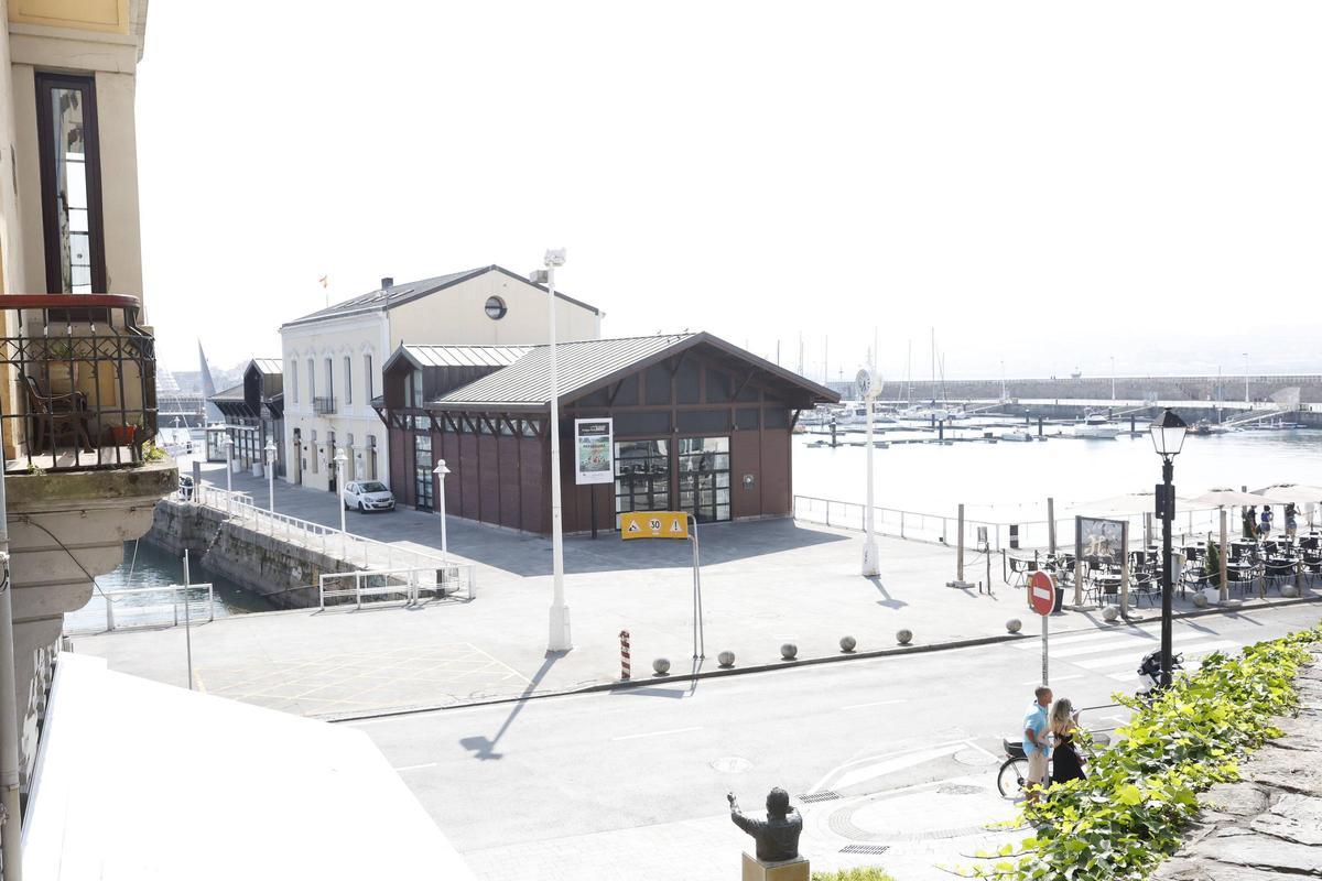 Sala de exposiciones de la Antigua Rula, en el centro de la imagen.