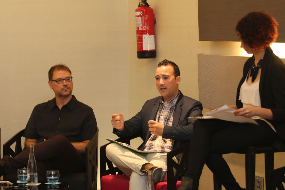 José Maldonado, Sergio Garrido, Fernando Huidobro, Manu Balanzino y Juanmi Rubio han debatido en un foro sobre el papel de la cocina de la provincia en la restauración y cómo ganar peso dentro de sus