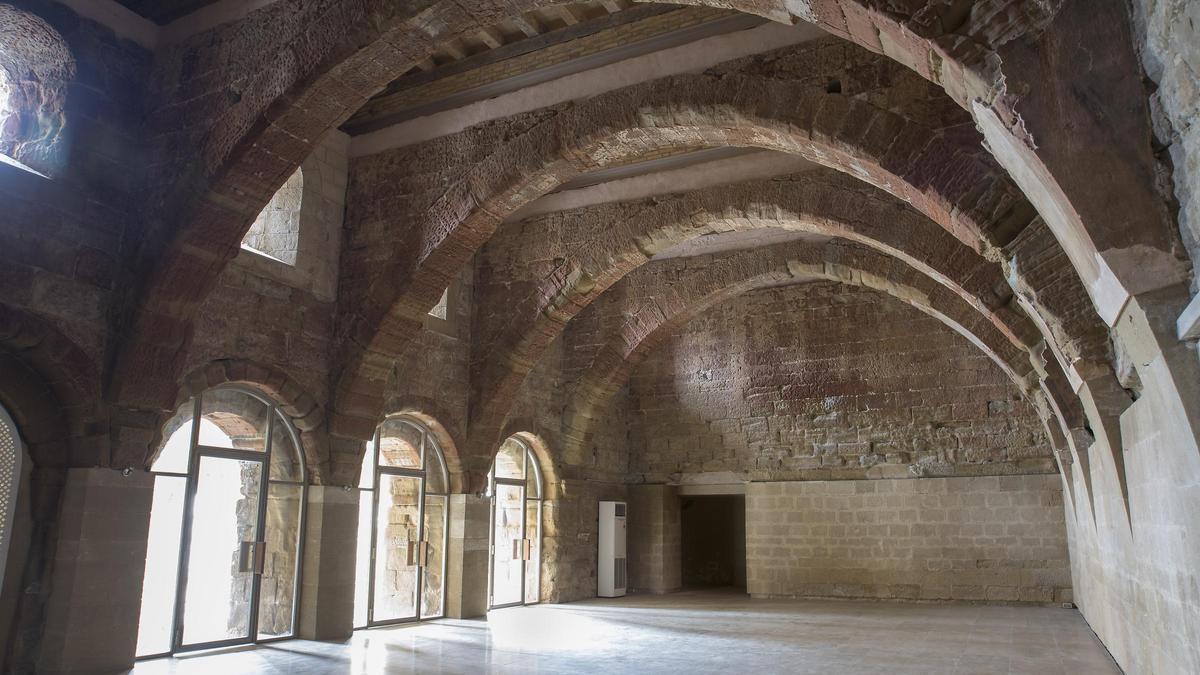 La sala capitular donde tienen que volver una parte de las pinturas de Sijena.