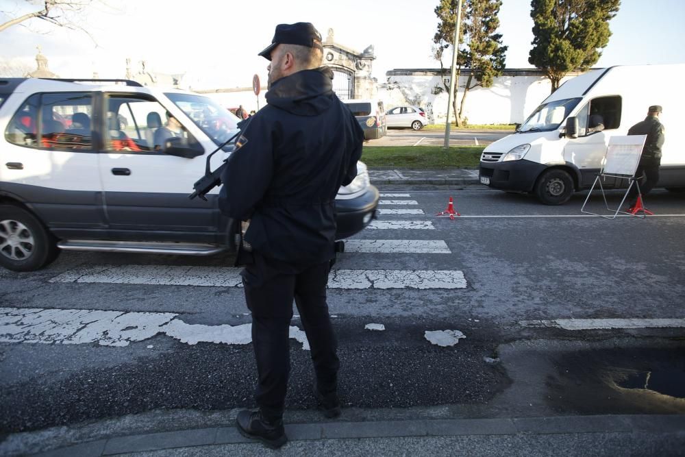 Control de la Policía Nacional en Avilés