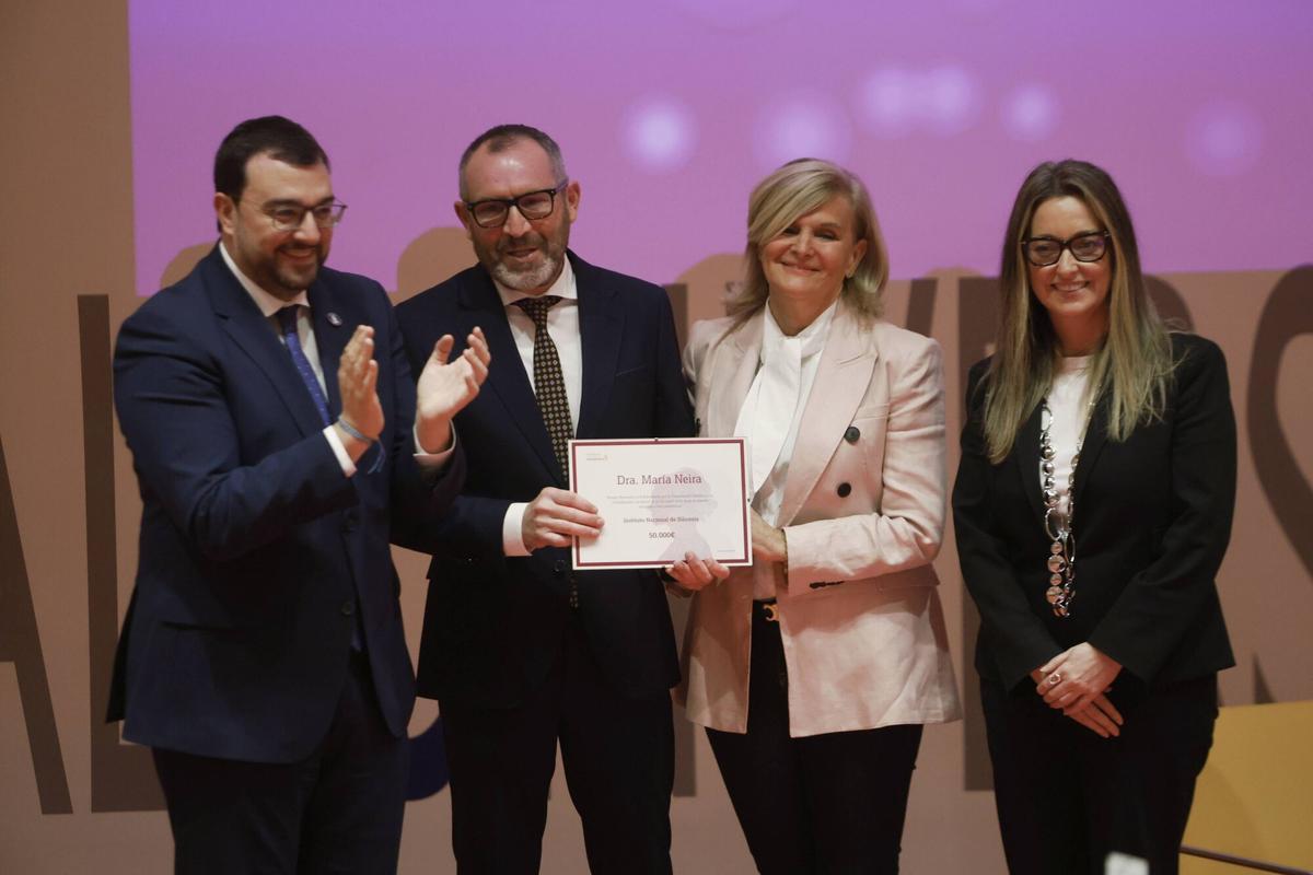 Adrián Barbón, Jesús Ramón García, María Neira y Laura Colón.