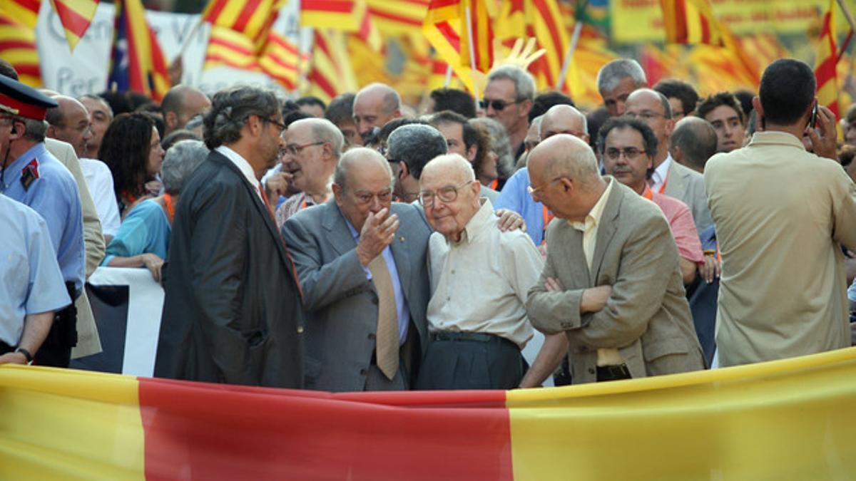 Barrera, junto a Jordi Pujol, en la manifestación del 10 de julio del 2010.