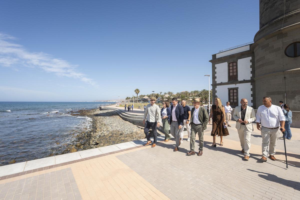 Preparativos en el Estadio de Gran Canaria para la misa del papa León XIV