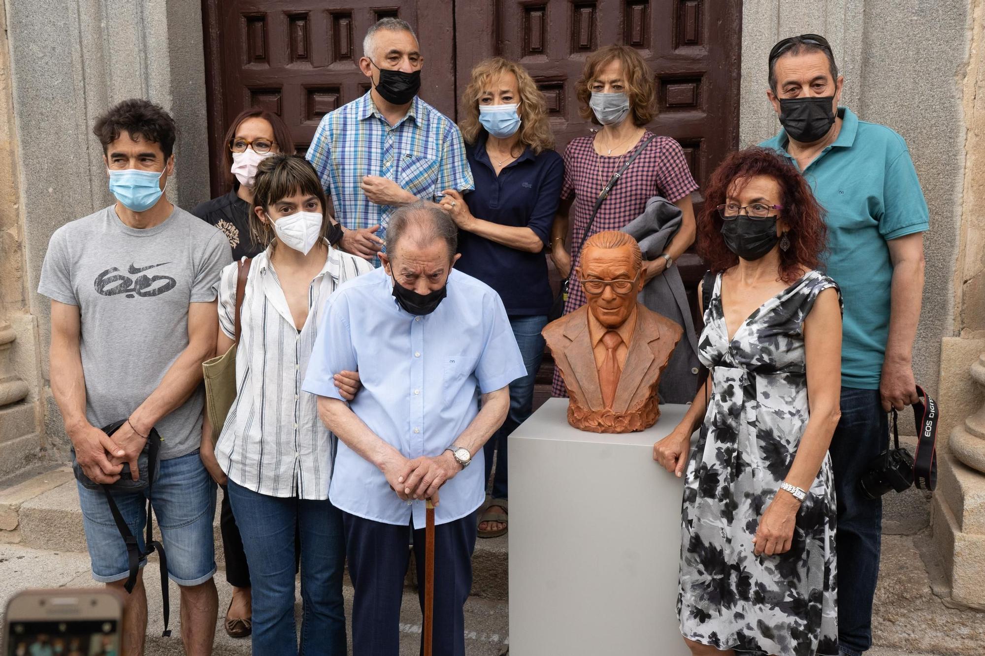 Un repaso en imágenes a la vida de Herminio Ramos, que hoy cumple un siglo de vida