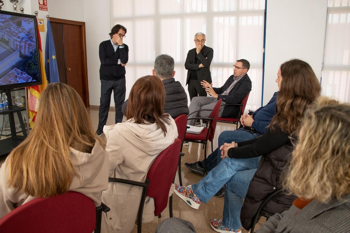 Xirivella presenta el proyecto del nuevo CEIP Gregori Mayans a la comunidad educativa.