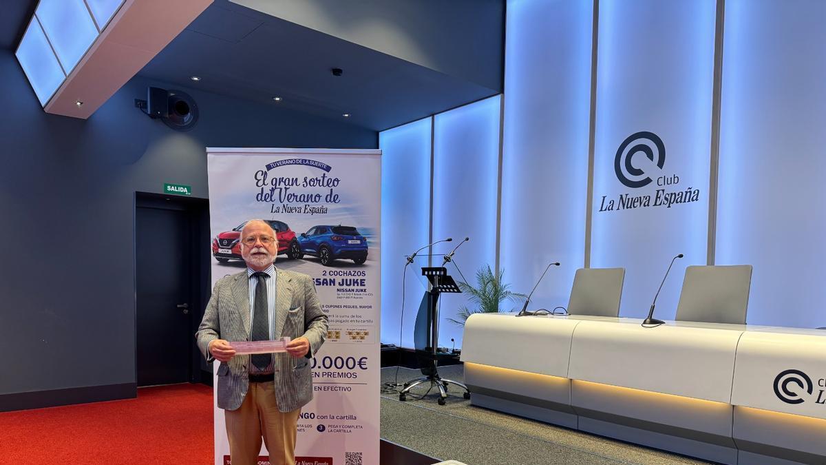 Rubén Martínez Fernández gana los 1000 euros semanales del Gran Sorteo del Verano de La Nueva España