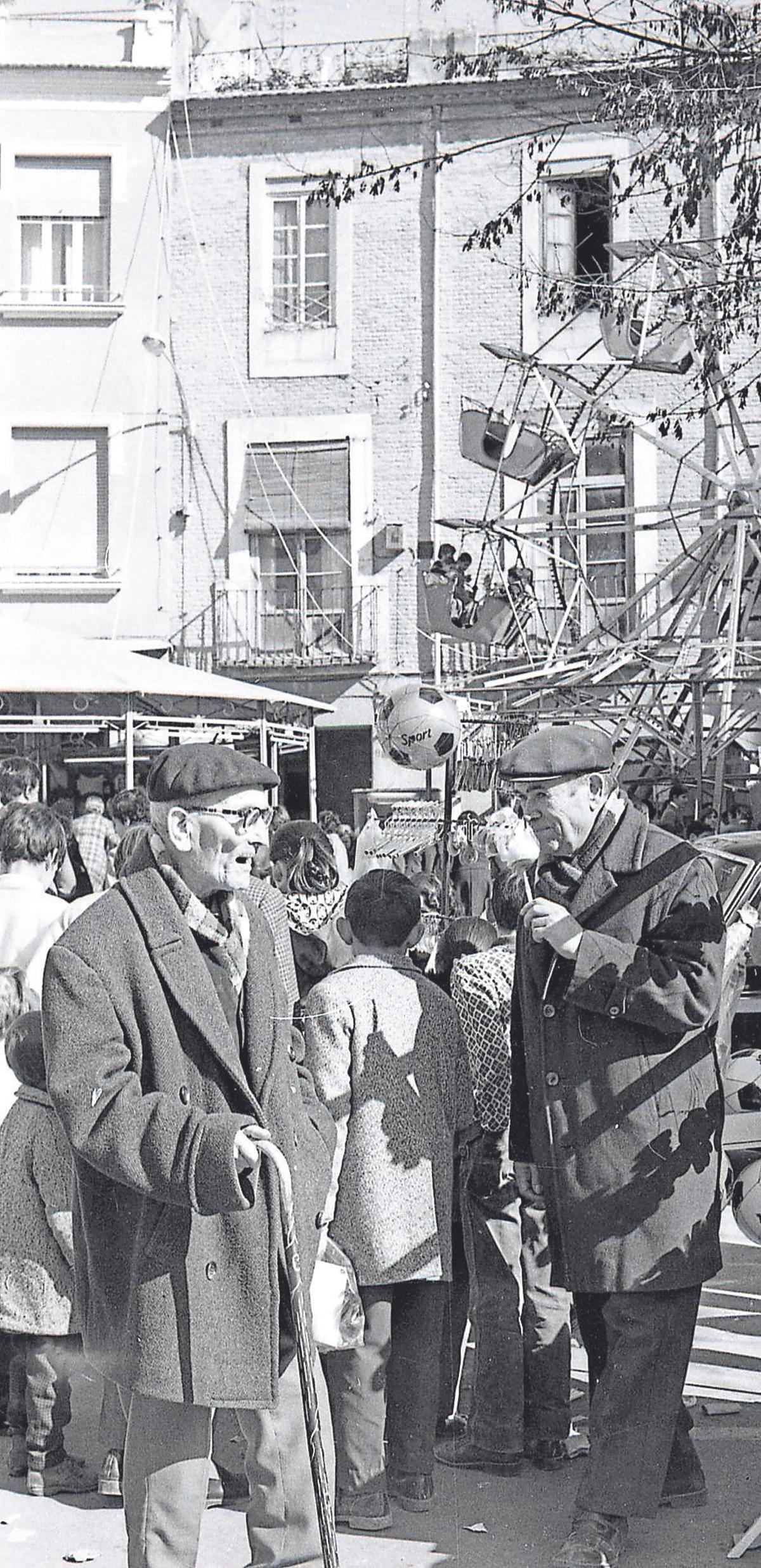 Fiestas de San Blas y la Candelaria. Plaza de Santa Eulalia, año sesenta.