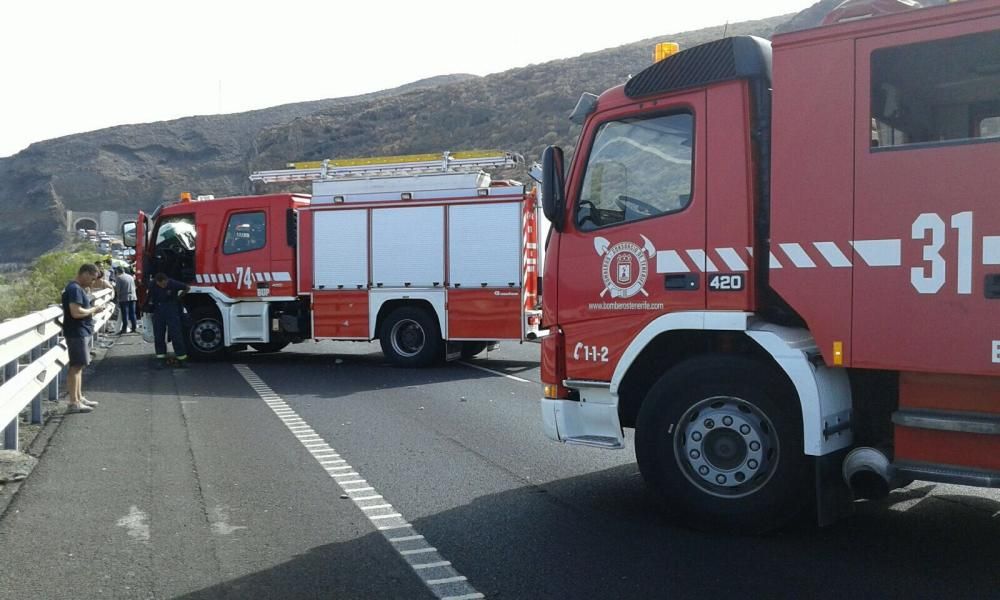 Accidente de tráfico en la TF-1