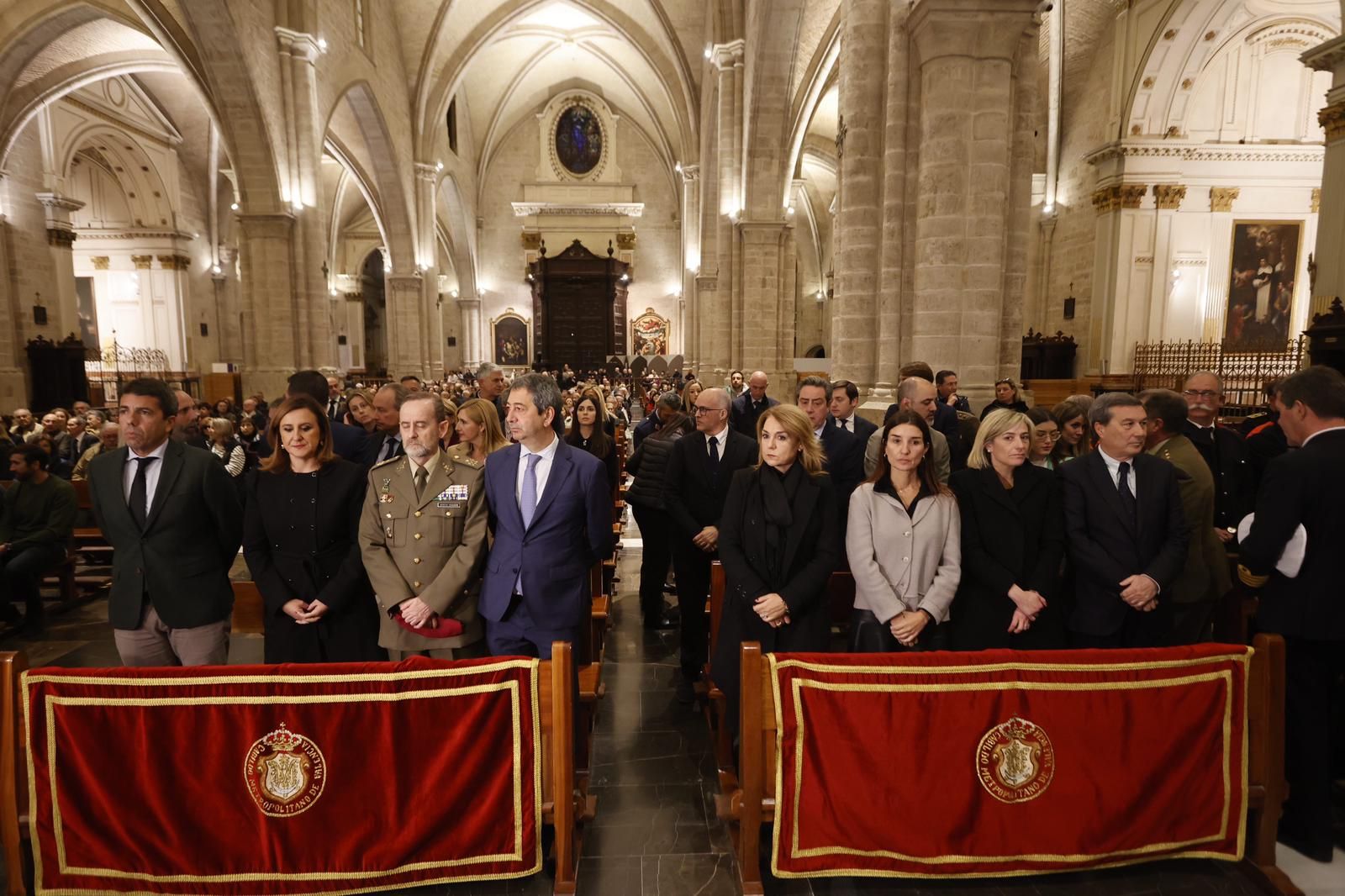 Así ha sido la misa en honor a las víctimas de la tragedia de Campanar