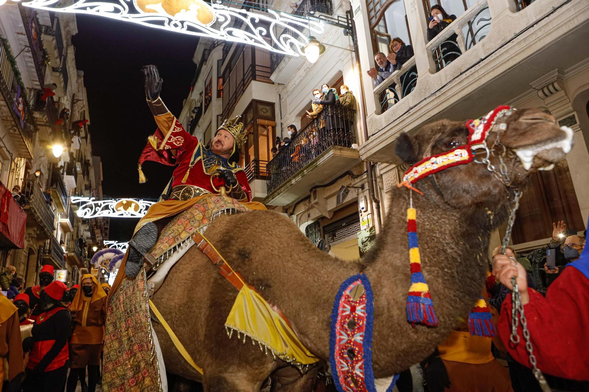 Sin abrazos  a los Reyes magos de Alcoy