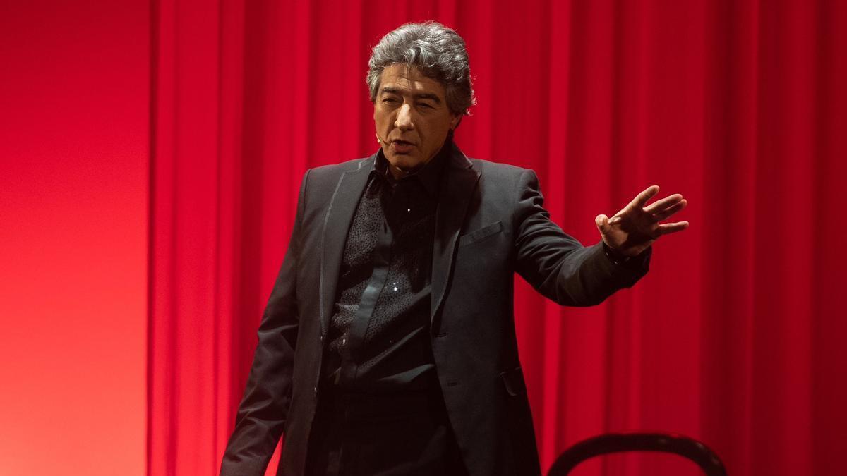 Juan Valderrama, cantante.