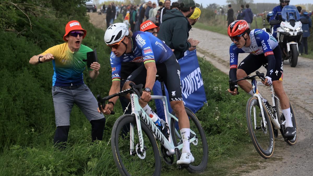 Van der Poel, en la París Roubaix 2026