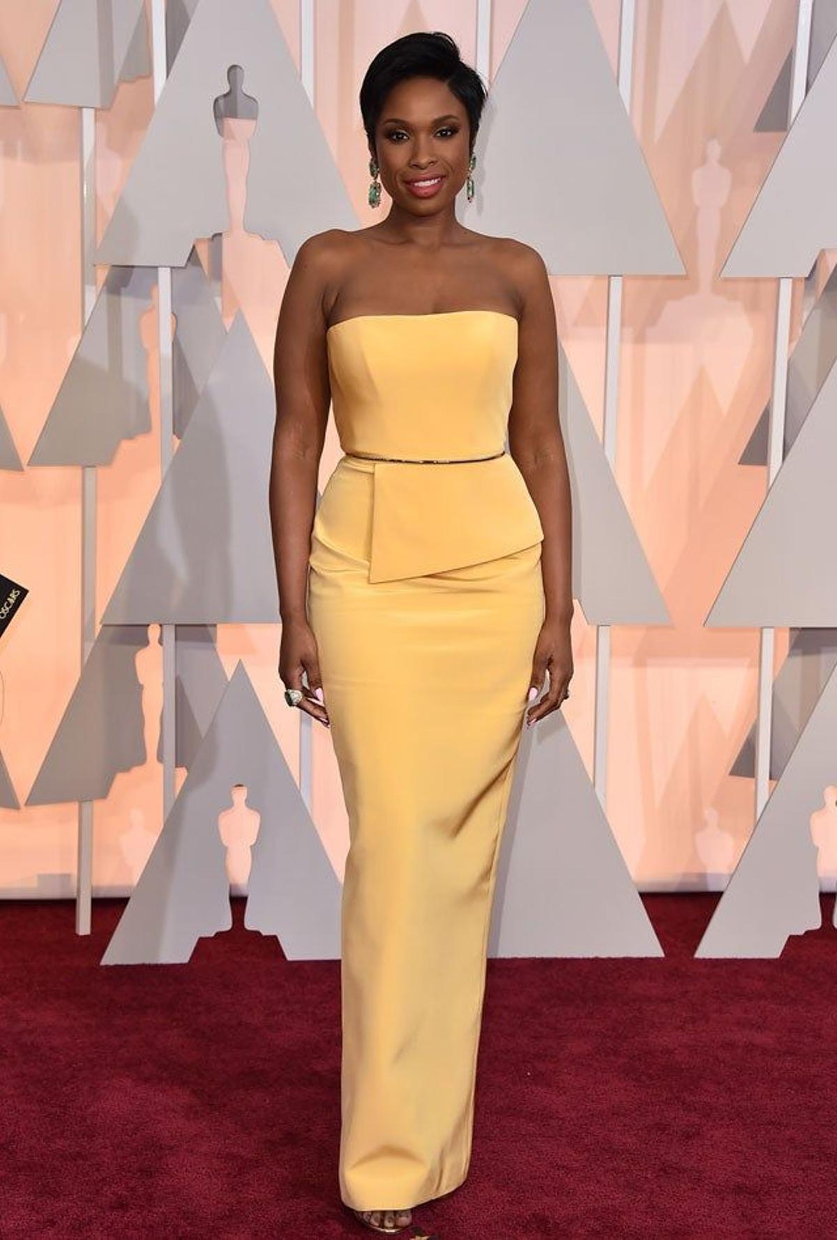 Jennifer Hudson, en la alfombra roja de los Oscar 2015