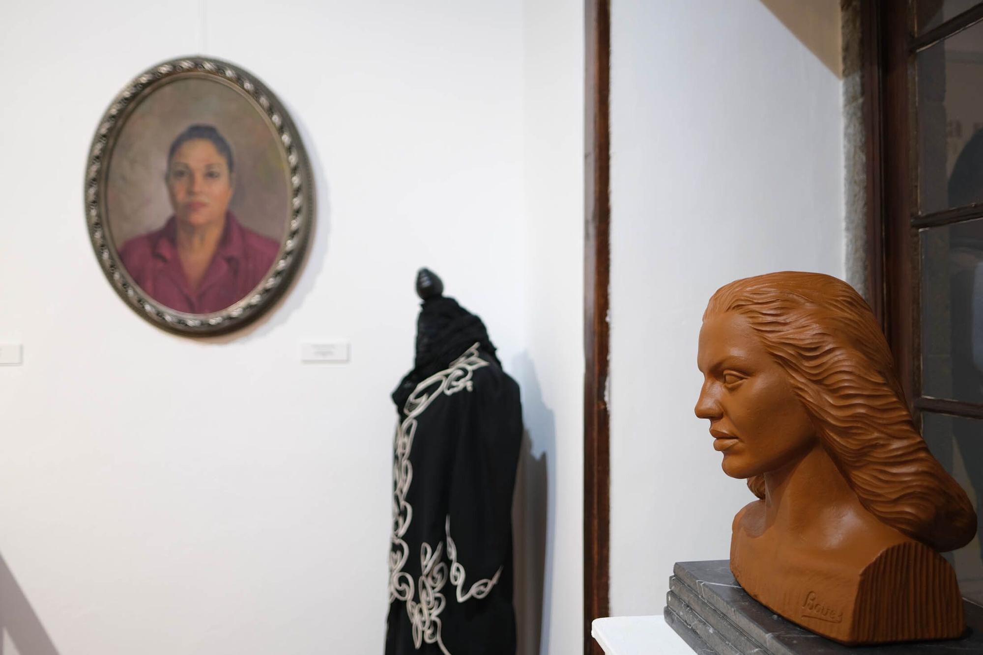 Sala dedicada a la escritora Pino Ojeda en el museo municipal de Arucas