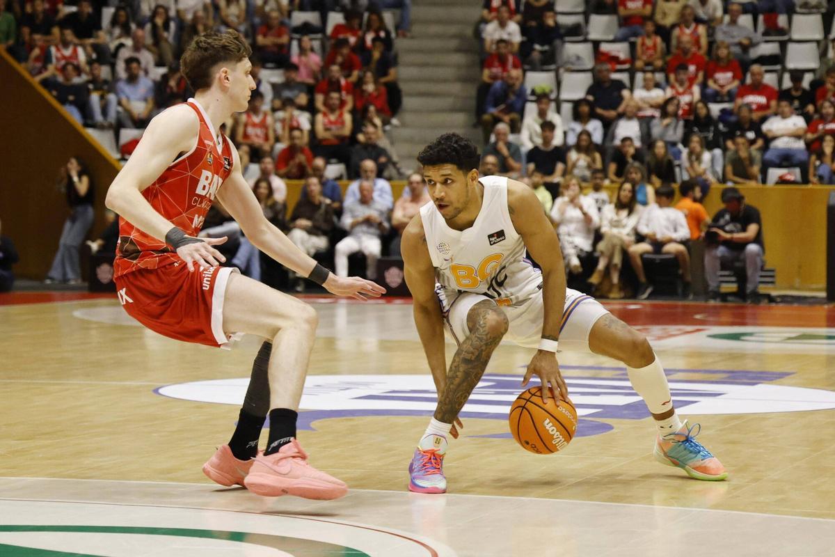 Girona. Pavello de Fontajau. Partit Basquet Girona-Manresa. Lliga ACB. Temporada 2025-2026.