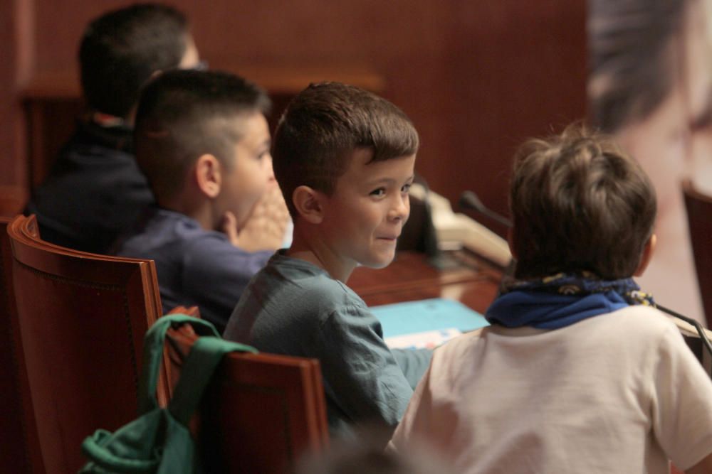 Pleno infantil en la Asamblea Regional