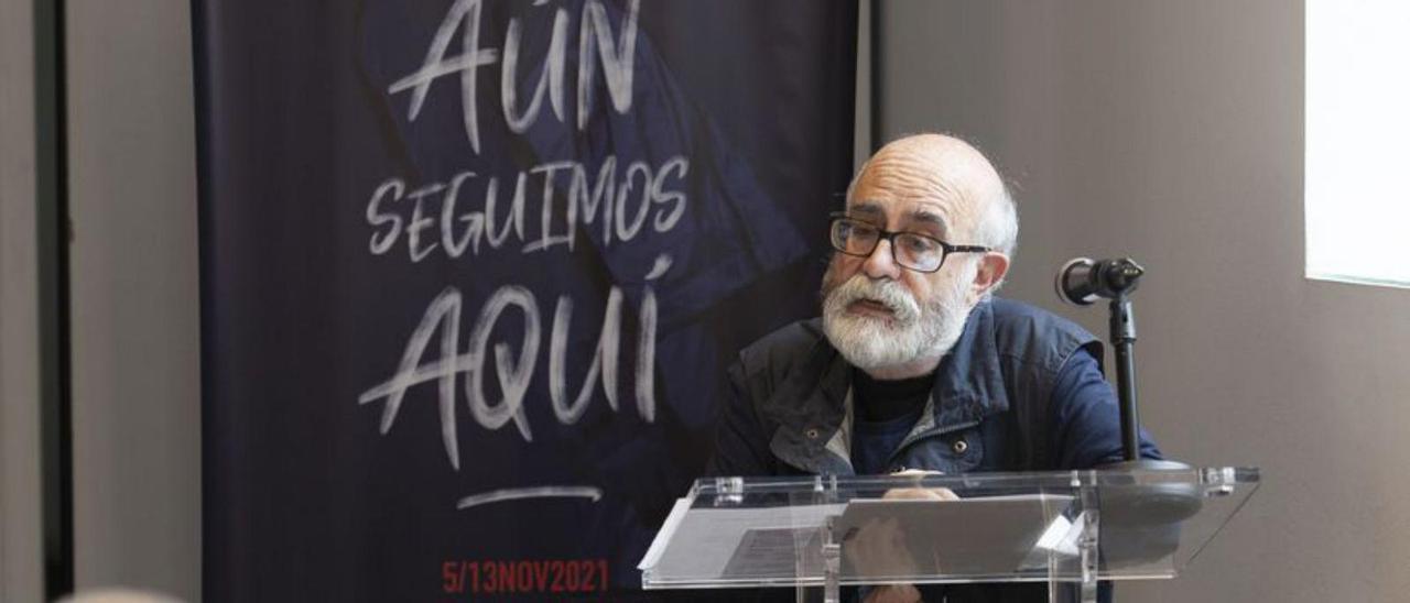 Guillermo Heras, ayer, durante la presentación. José Antonio Peral, J.D. Sutton. | JOSÉ LUIS CARRILLO/INFORMACIÓN